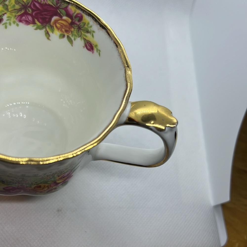 ROYAL ALBERT MUG 25th ANNIVERSARY A CELEBRATION OF THE OLD COUNTRY ROSES GARDEN - Picture 9 of 11